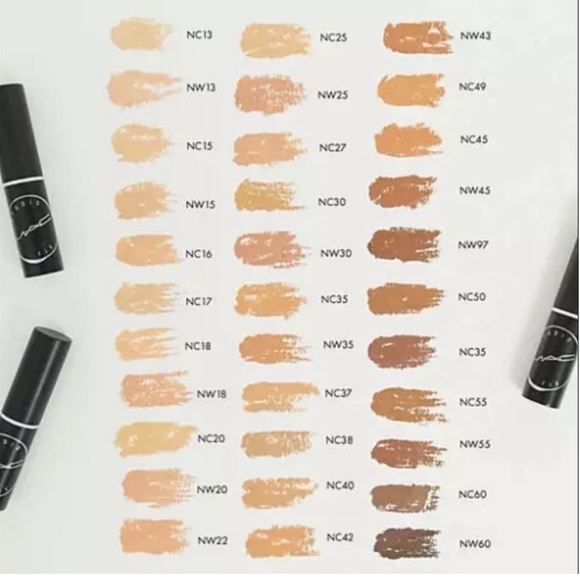 MAC NW18 Studio Fix Soft Matte Foundation Stick - Picture 7 of 7